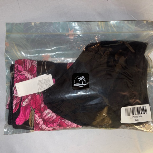 Brand new with tags. - Picture 5 of 6